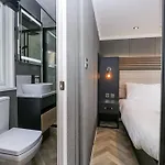 Holiday home Woof Luxury Family Pod
