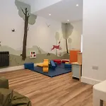 Holiday home Woof Luxury Family Pod