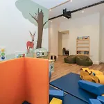 Holiday home Woof Luxury Family Pod