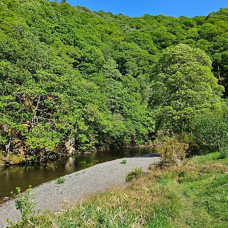 Дом отдыха Woof Luxury Family Pod *