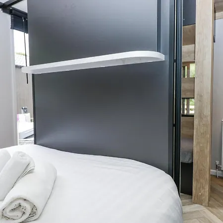 Woof Luxury Family Pod Feriehus