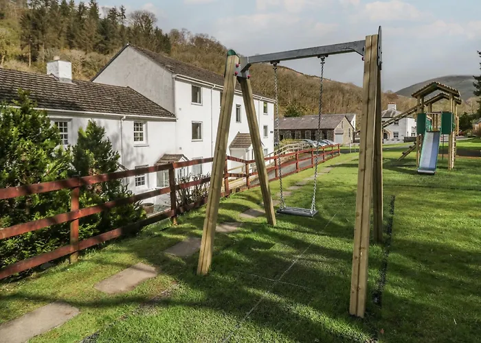 Woof Luxury Family Pod 凯西克