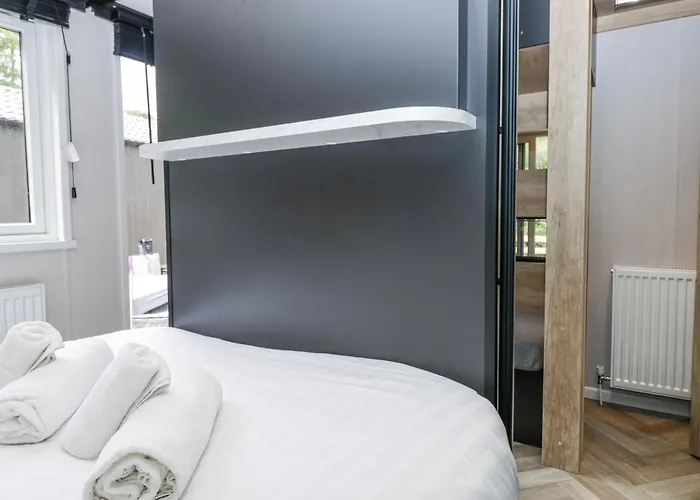 Woof Luxury Family Pod 度假居